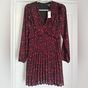 Express Long Sleeve Pleated Floral Print Dress